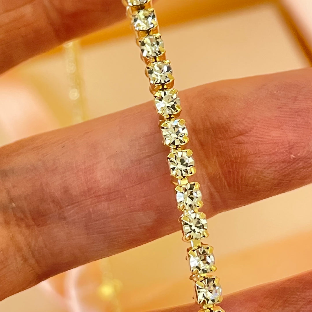 Gold one row headband