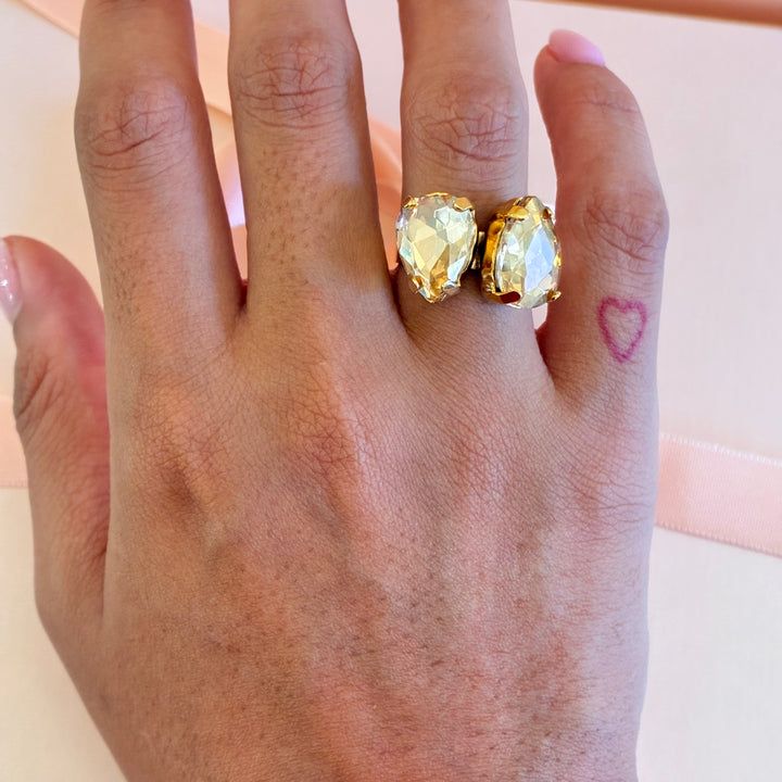 Double teardrop champagne ring