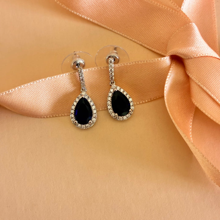 Teardrop navy blue zircone earrings