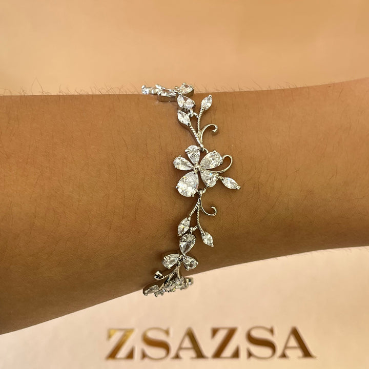 Silver zircone teardrop bracelet