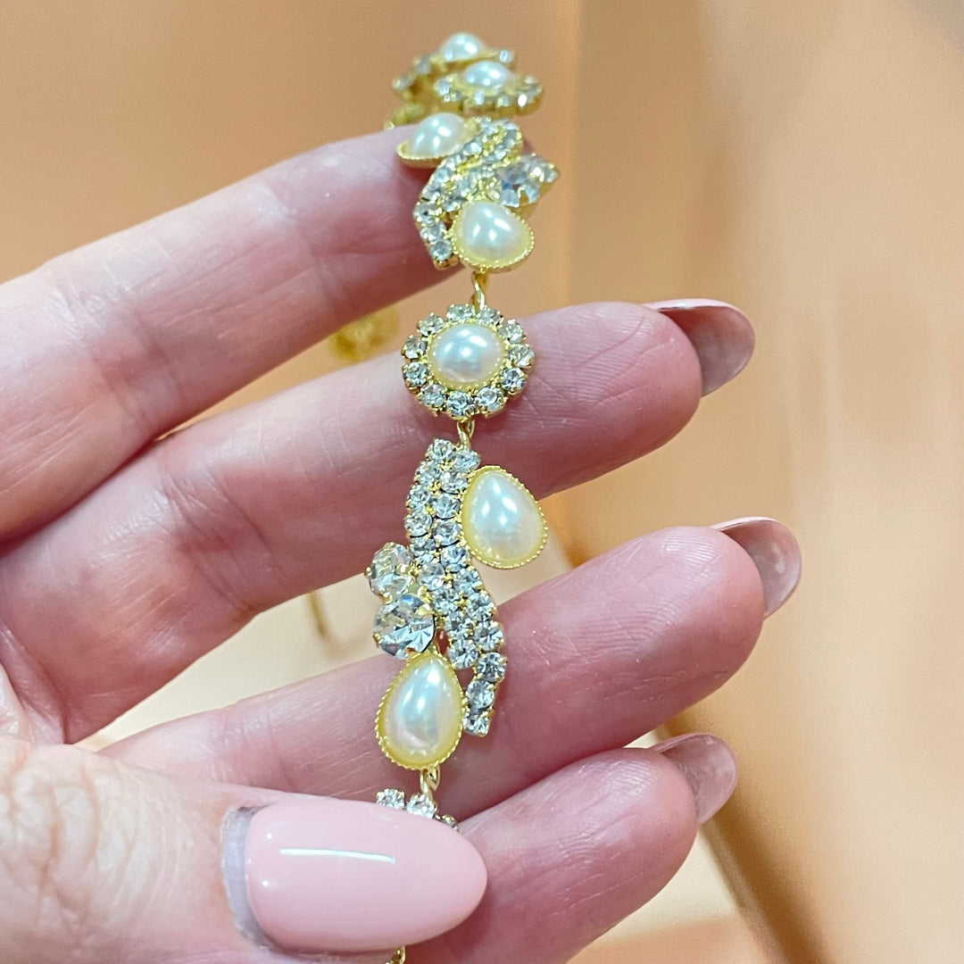 Gold and pearl teardrop headpiece