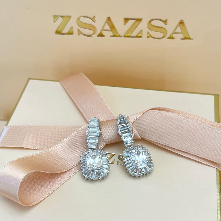 Silver zircone square earrings