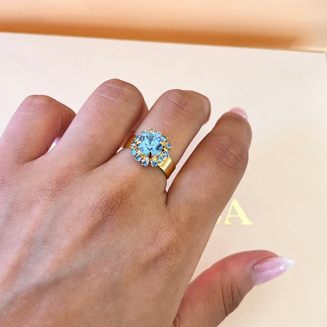 Light blue Swarovski crystals set