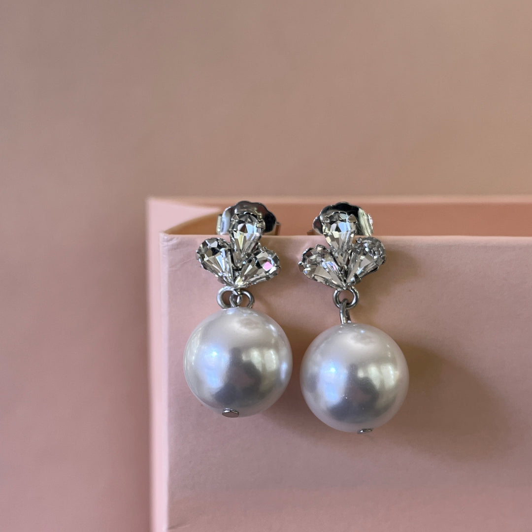 Silver preciosa crystals & pearls earrings