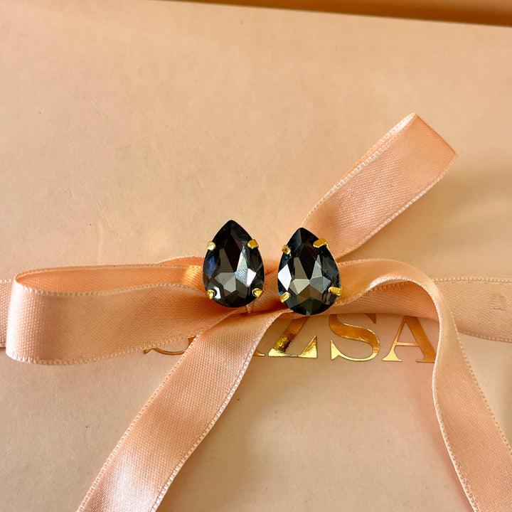 Grey teardrop Preciosa crystals set