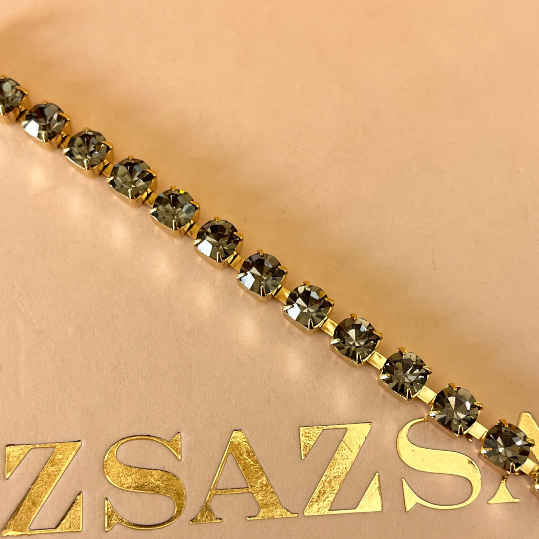 Grey Preciosa crystals set