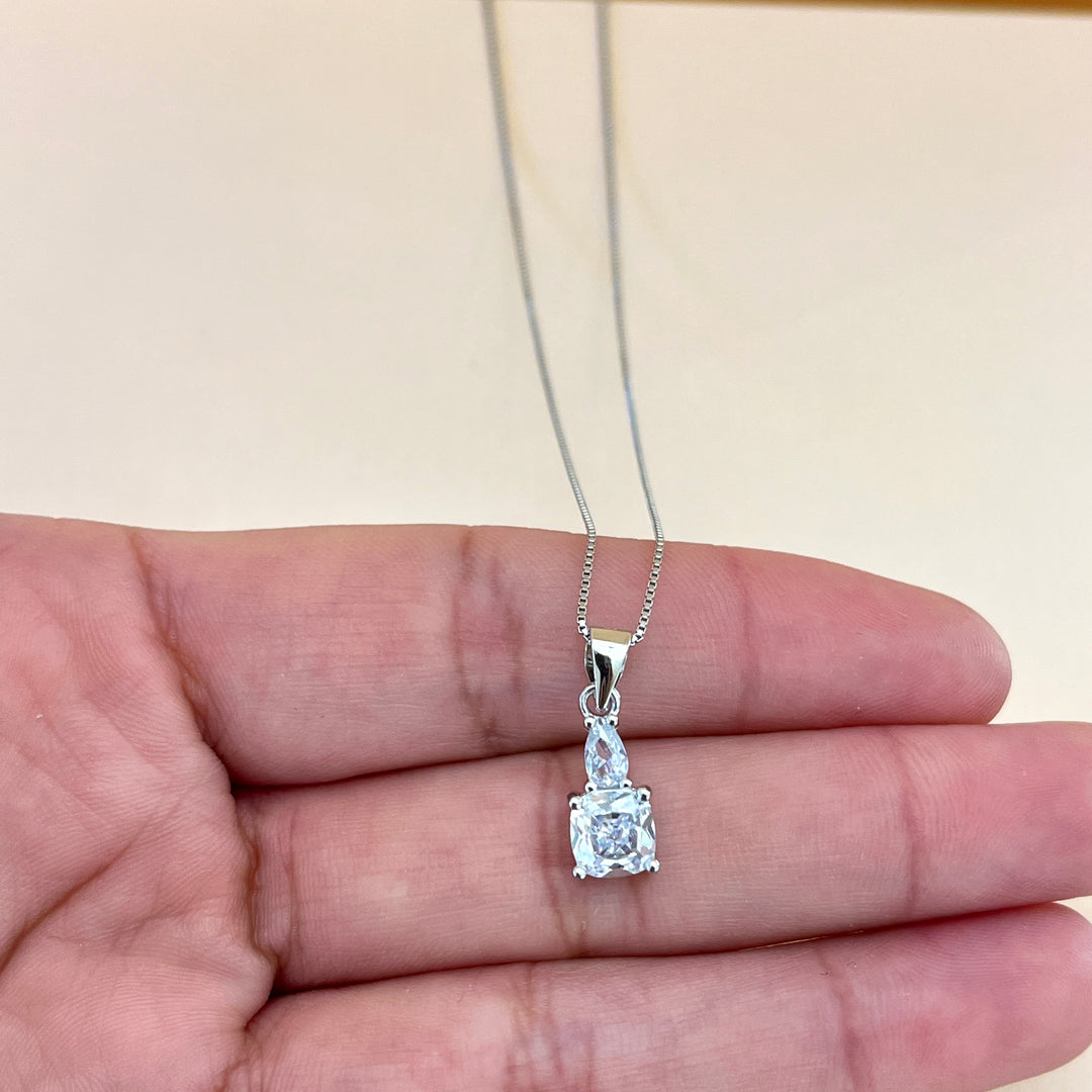 Silver zircone square set