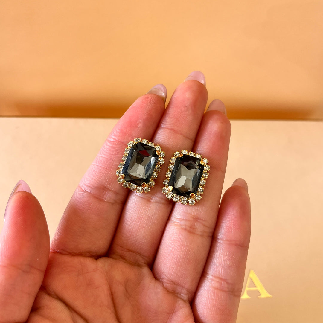 Grey rectangular Preciosa crystals set