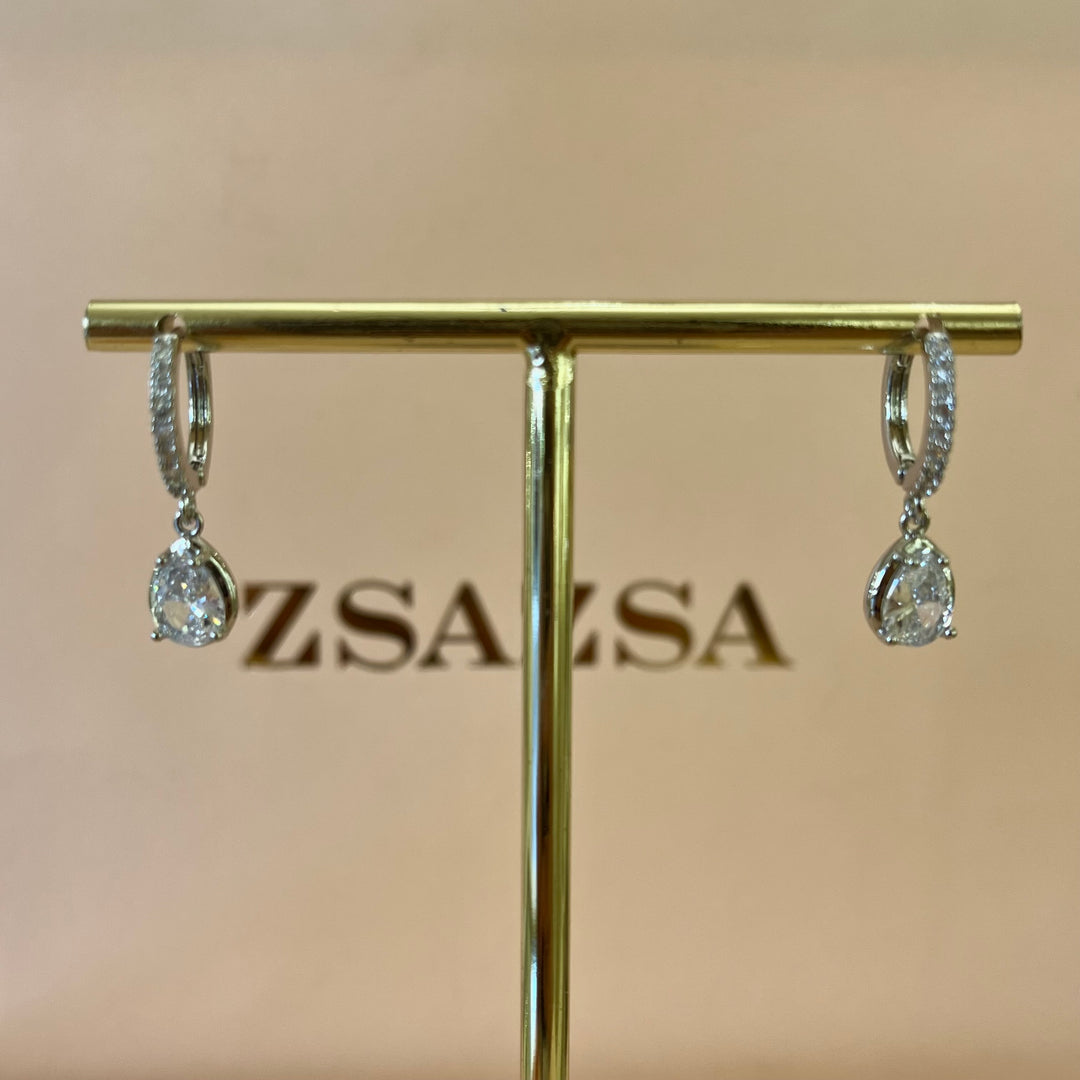 Teardrop zircone hoops
