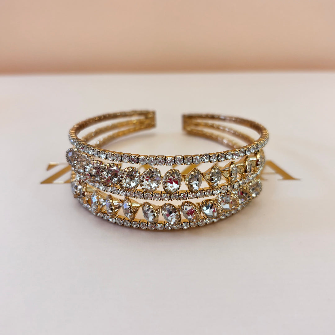Elegant rhinestone bangle