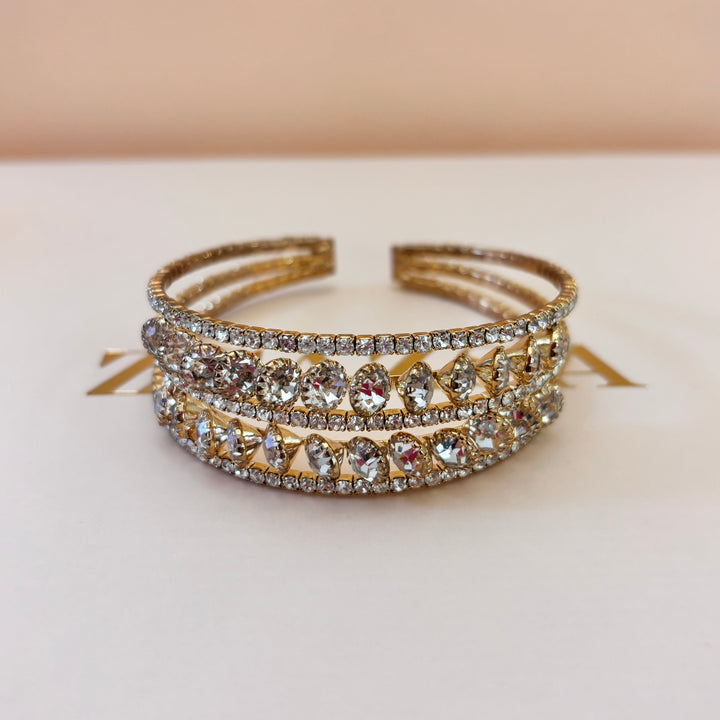 Elegant rhinestone bangle