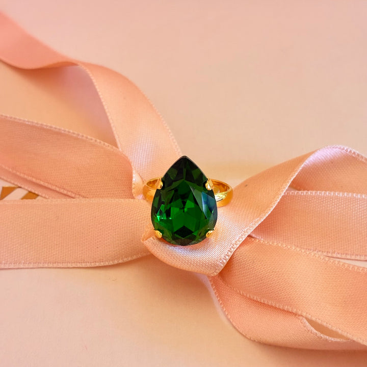 Teardrop green Preciosa crystals gold plated set