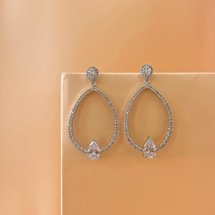 Silver zircone oval earrings