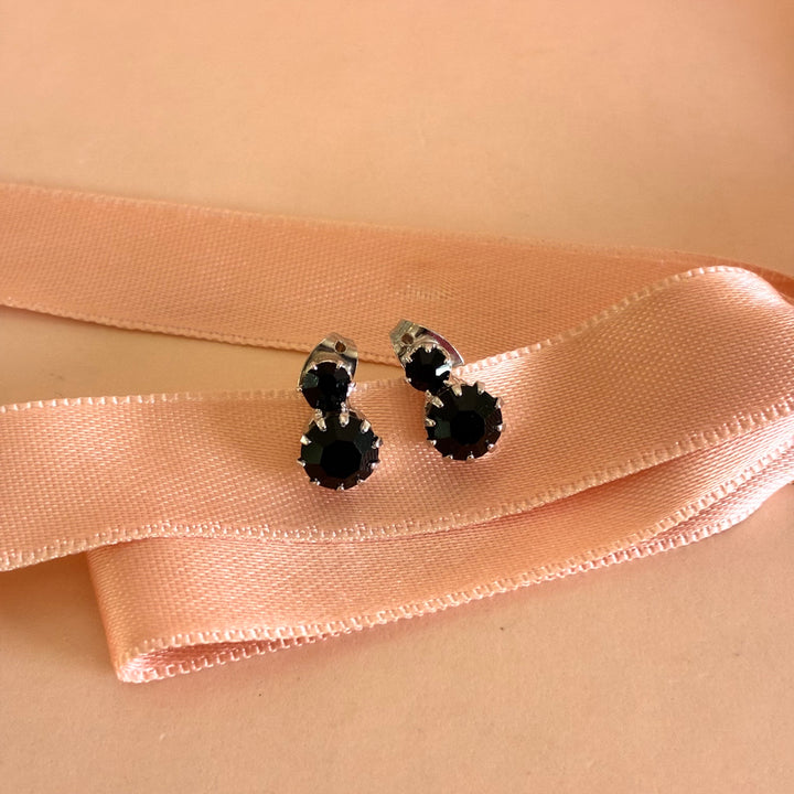 Black studs Swarovski crystals