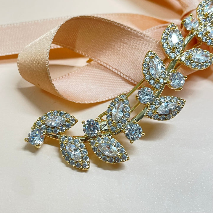 Gold cubic leaf hair clip
