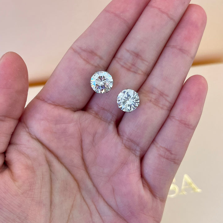 Silver zircone round solitaire studs