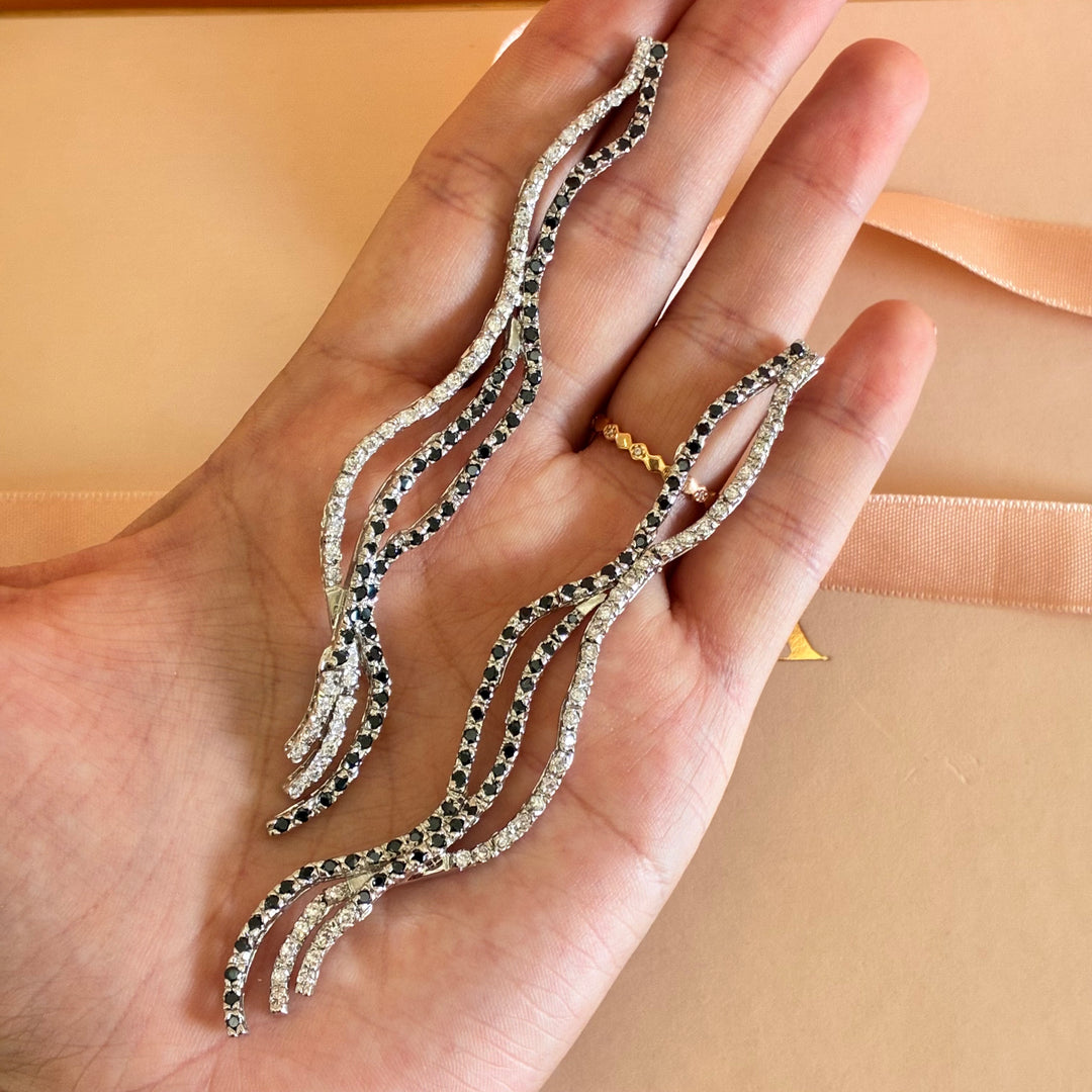 Black zircone long earrings