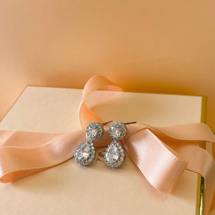 Silver zircone teardrop earrings