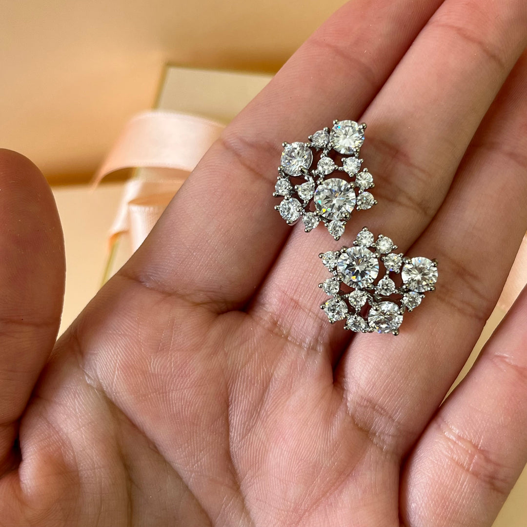 Silver zircone studs