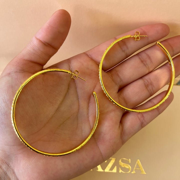 Round gold handmade set