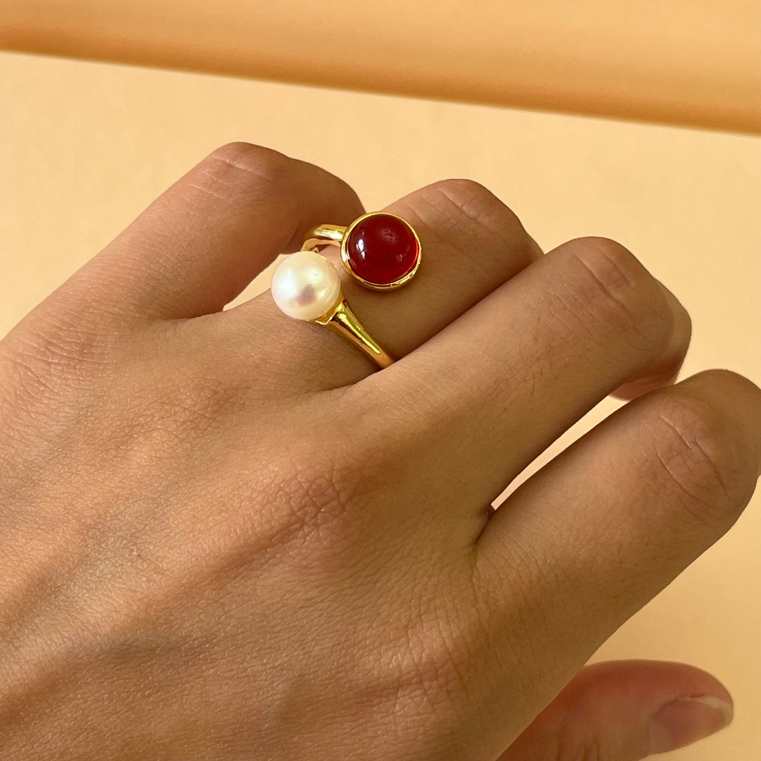 Red resin & pearl set