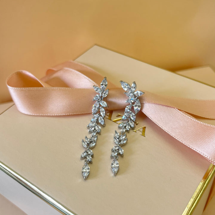 Silver zircone marquise earrings