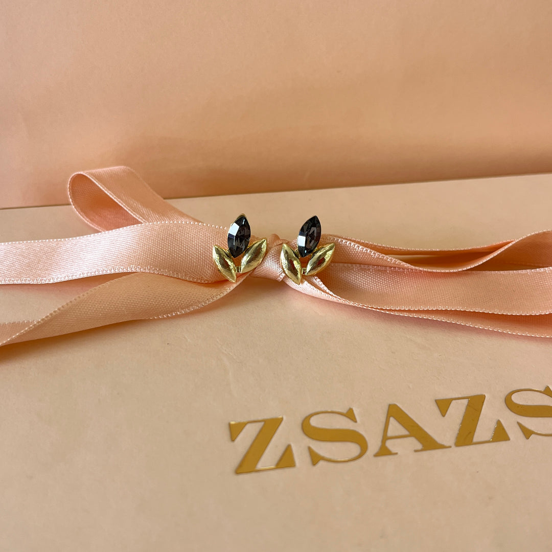 Tulip grey preciosa crystals studs