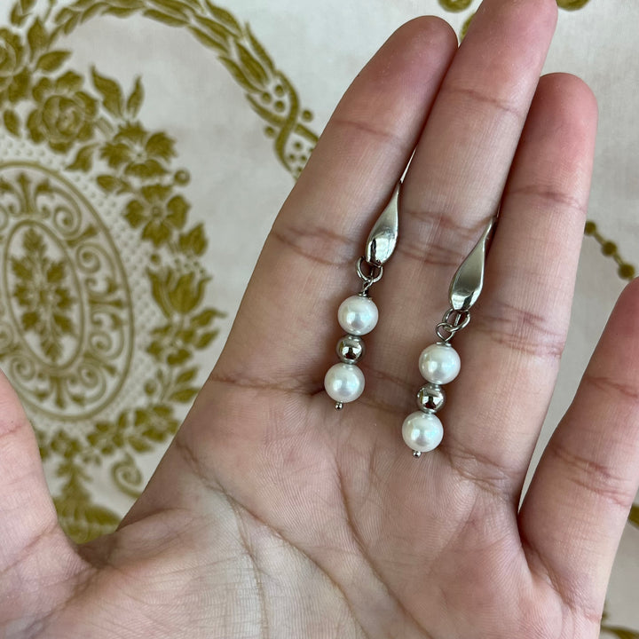 Heart grey & pearls set