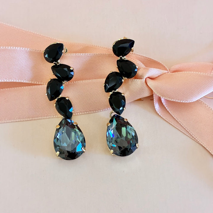 Teardrop black Swarovski crystals earrings