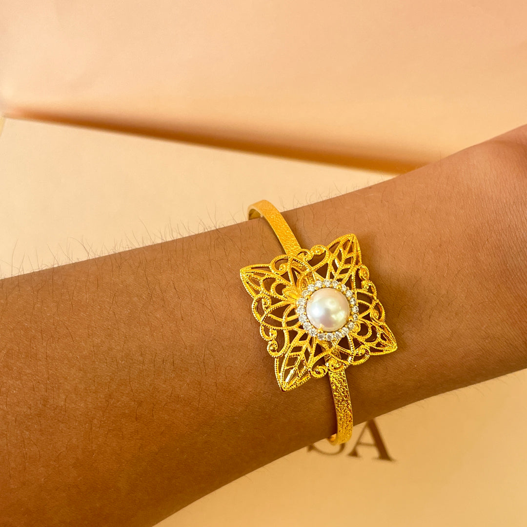 Elegant handmade pearls set