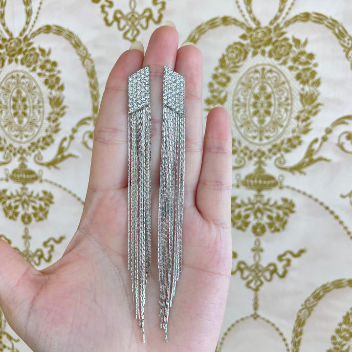 Elegant fringe earrings