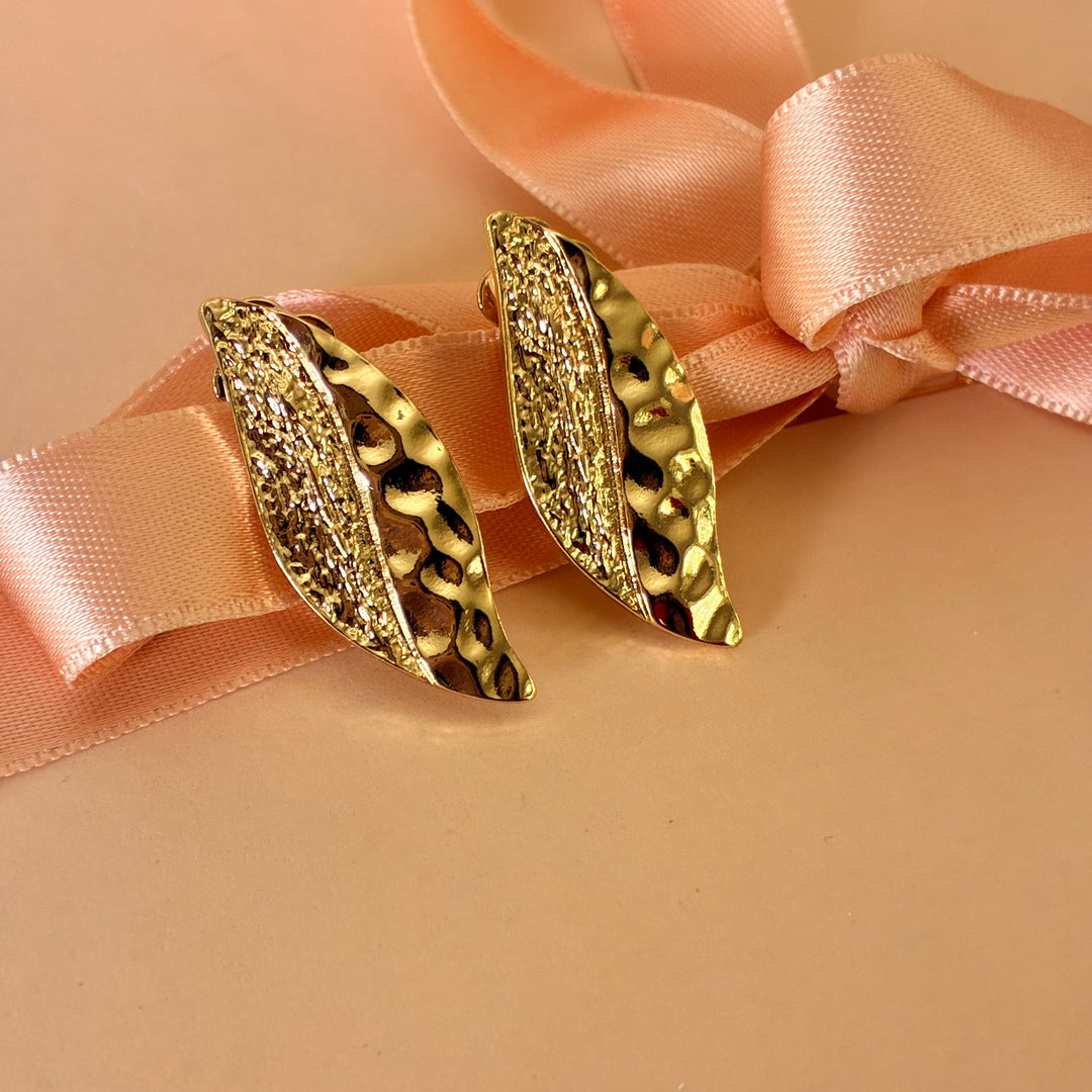 Leaf clip on earrings