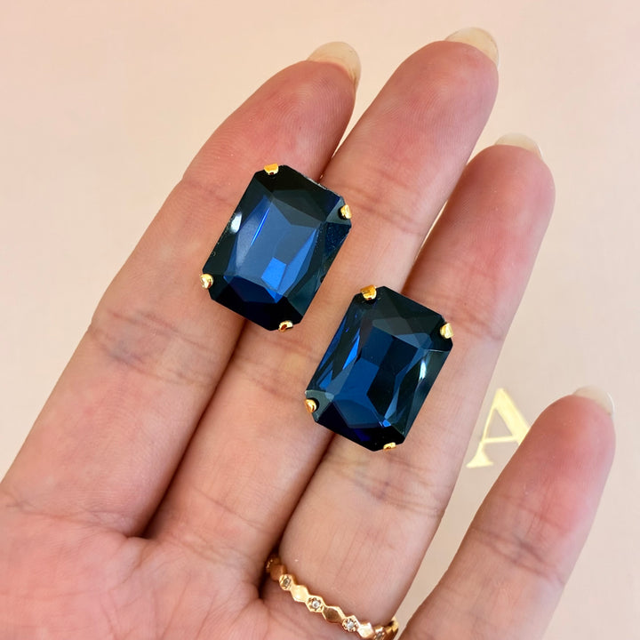 Navy blue rectangular Preciosa crystals set