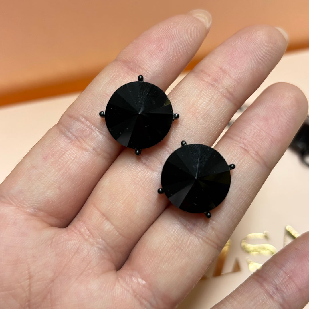 Round all black rhinestone set