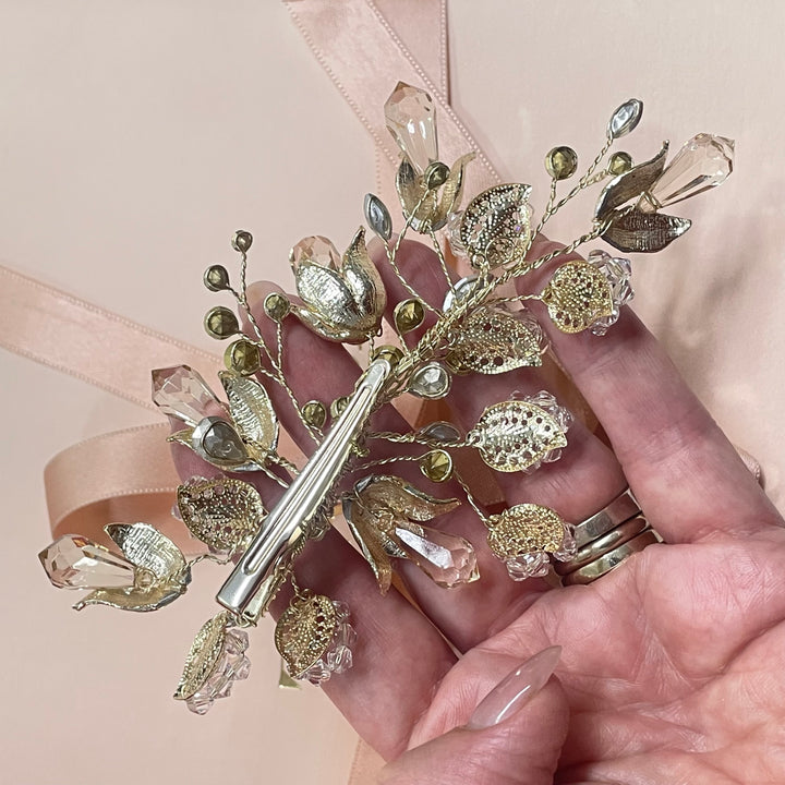 Tulip crystals hair clip