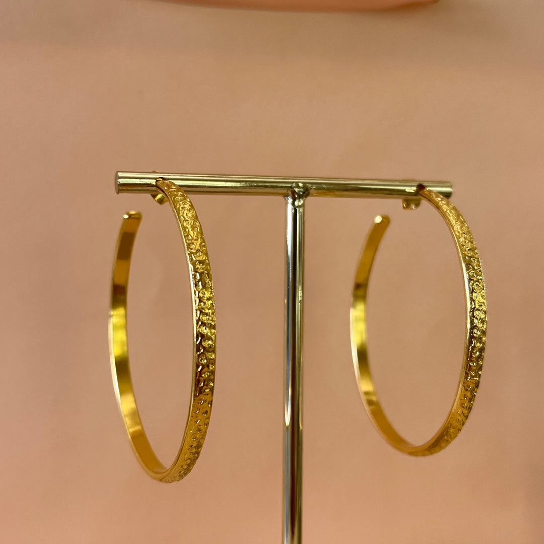 Round gold handmade set