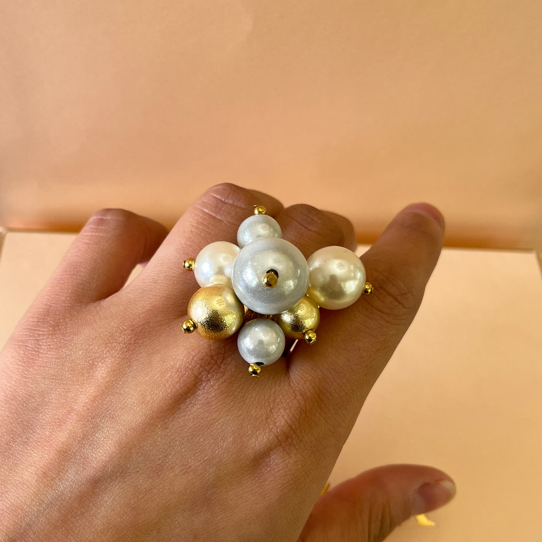 White & grey resin set