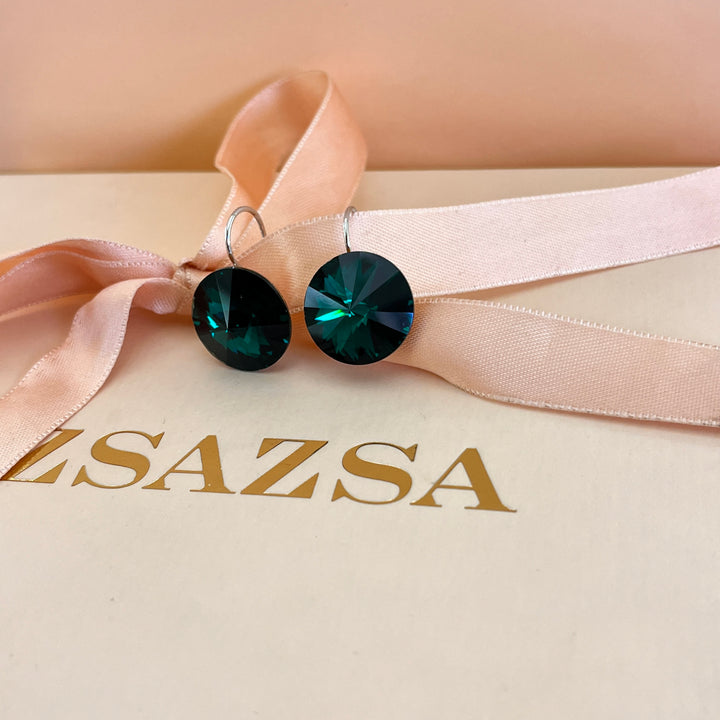 Dark green preciosa crystals hooks