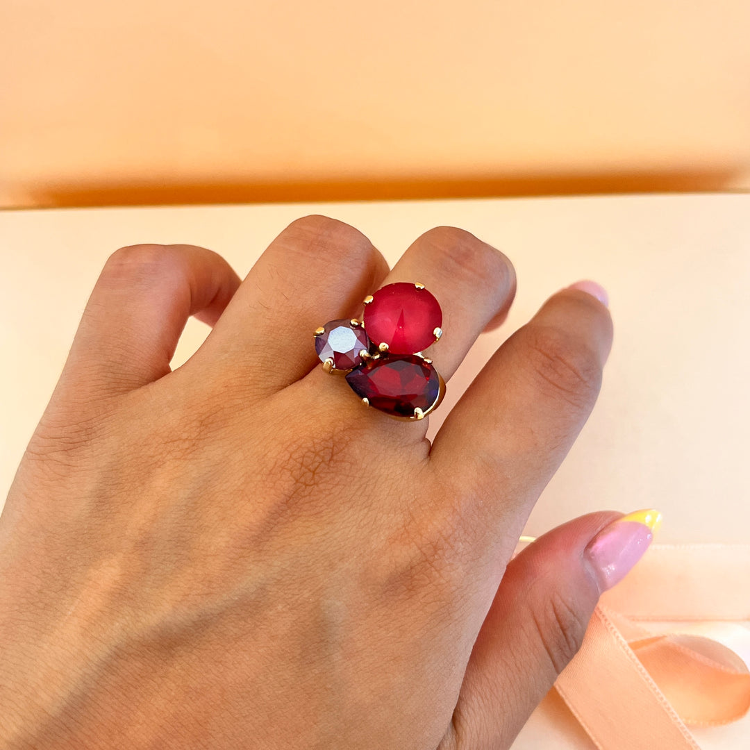 Shade of red Swarovski crystals ring