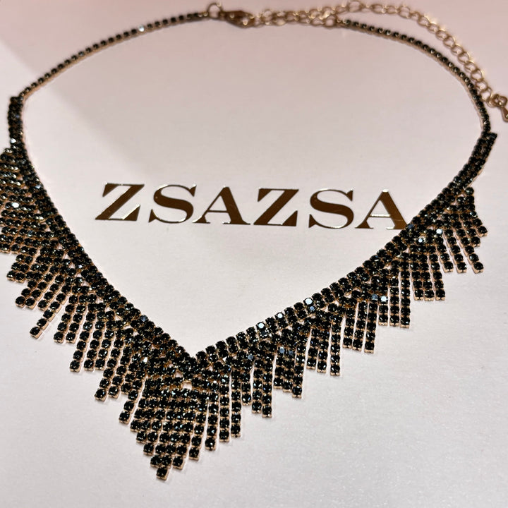 Elegant dark grey necklace