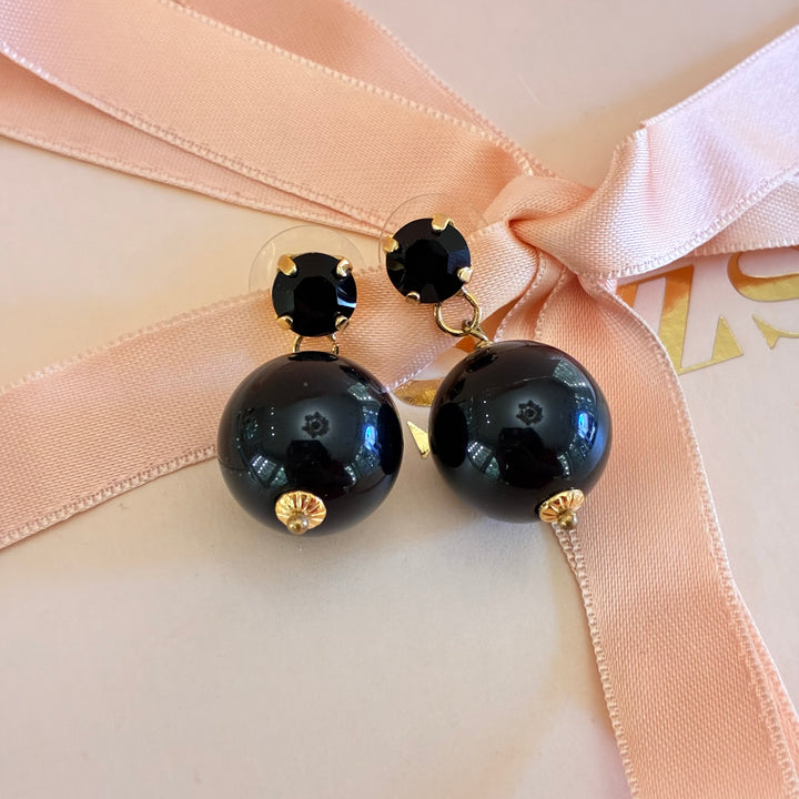 Black preciosa crystals earrings
