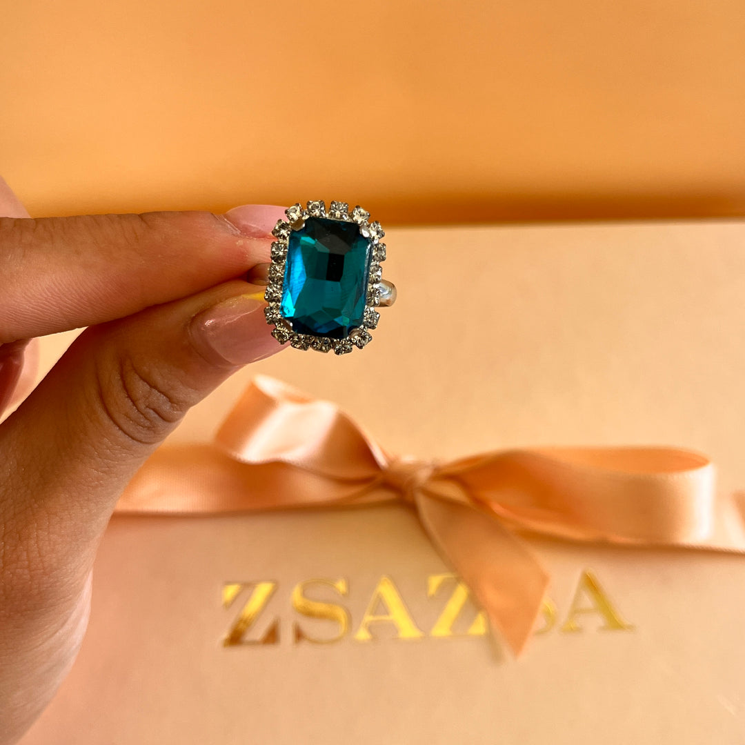 Verdemar rectangular Preciosa crystals set