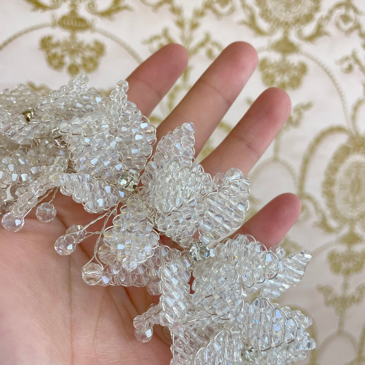 White  flowers headpiece