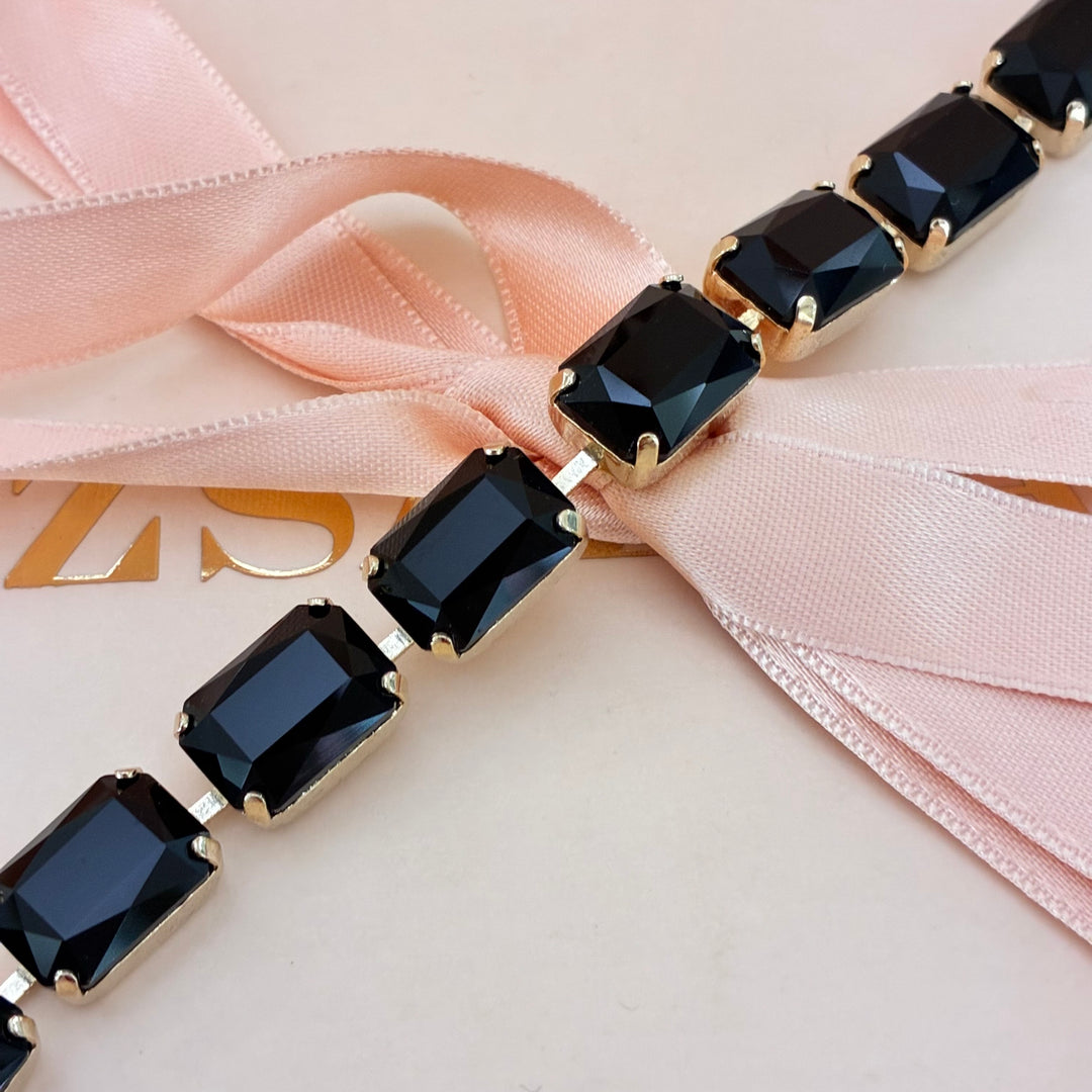 Rectangular black preciosa crystals bracelet