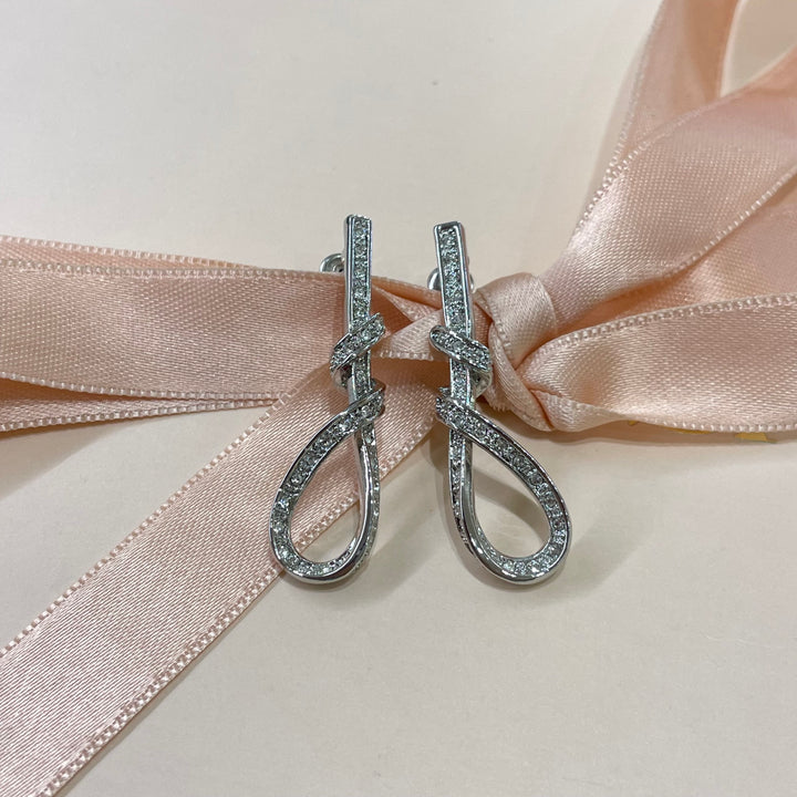 Knot earrings