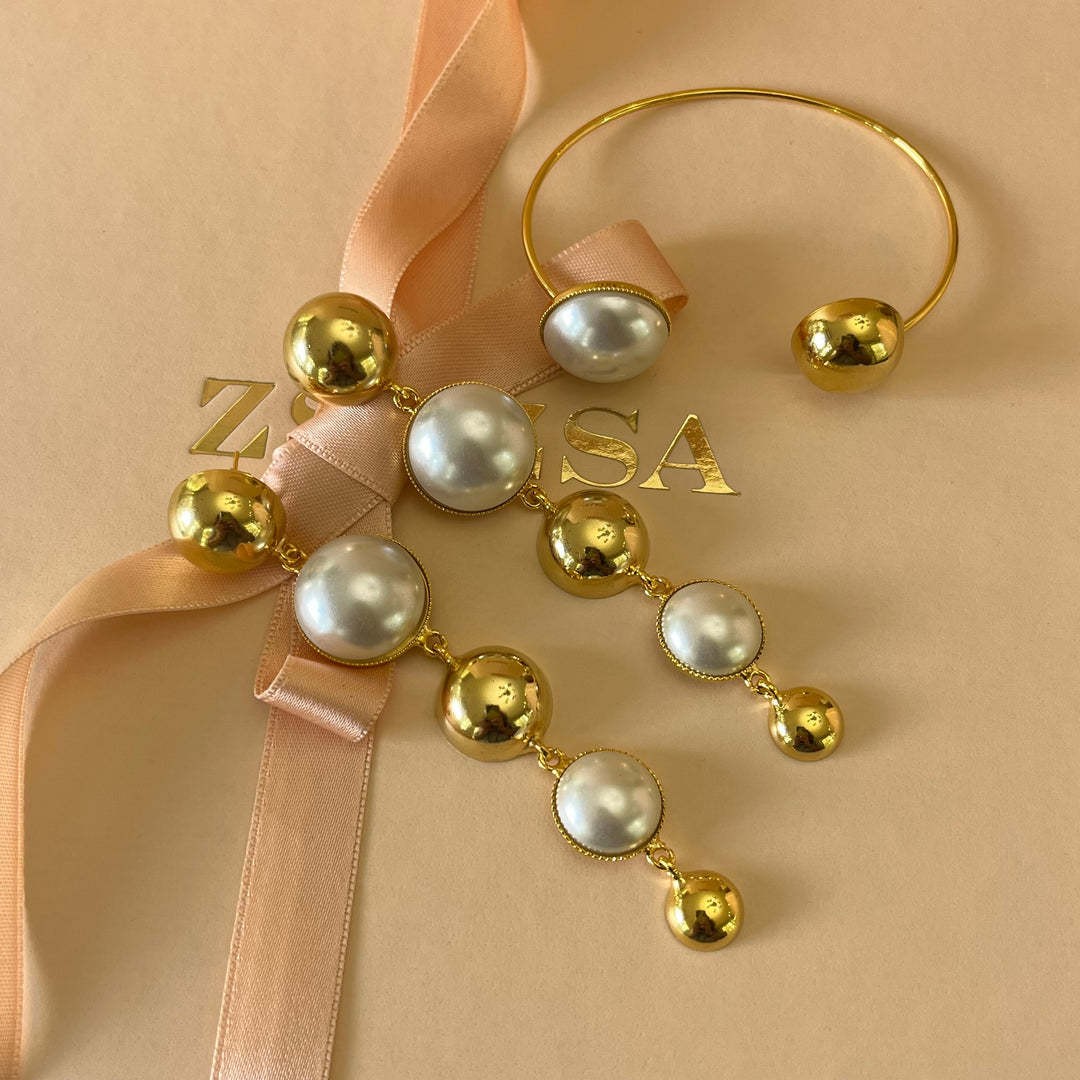 Gold & pearl set