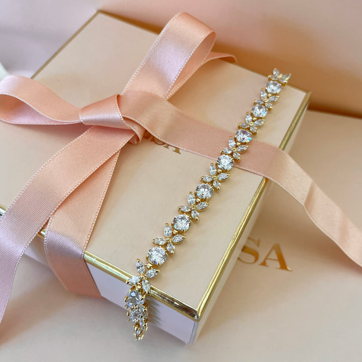 Gold zircone round & flower bracelet