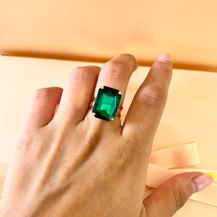 Dark green rectangular preciosa crystals studs and ring