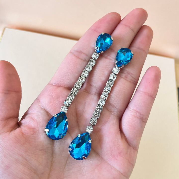 Turquoise teardrop Preciosa crystals set