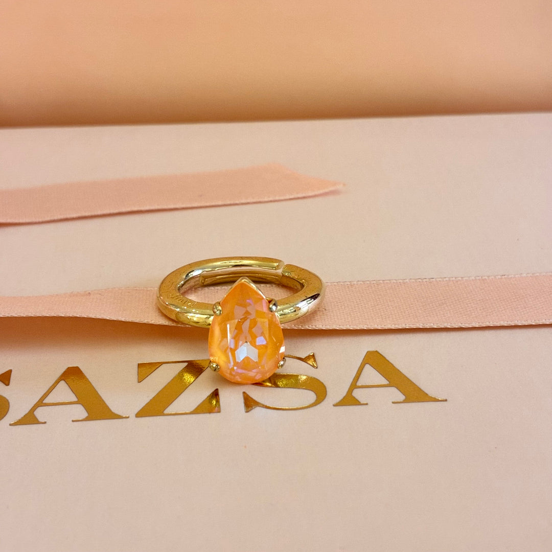 Teardrop peach Swarovski crystals ring